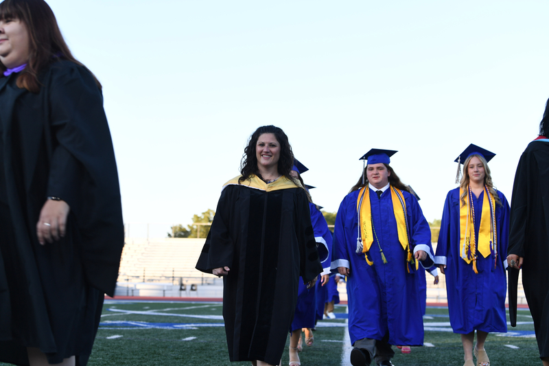 FCGrad250083.jpg