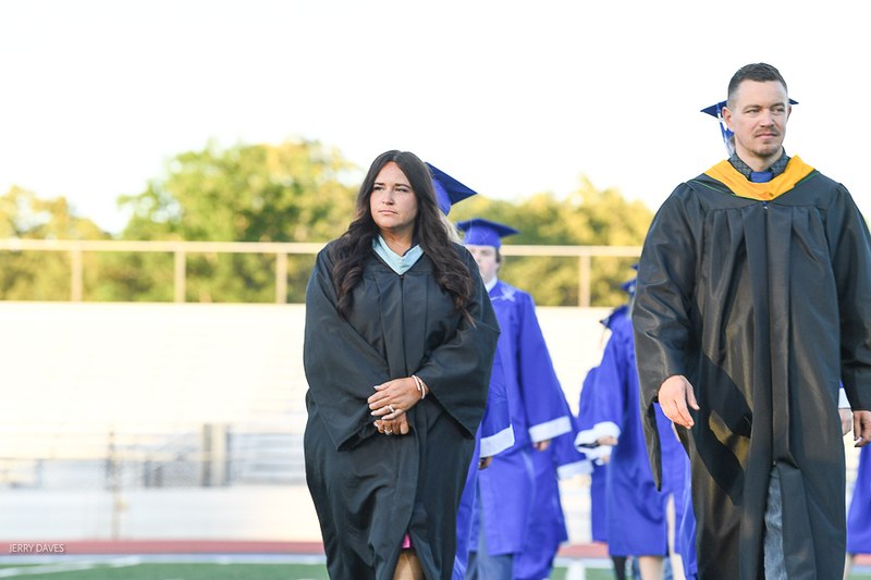 FCGrad250152.jpg