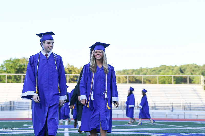 FCGrad250170.jpg