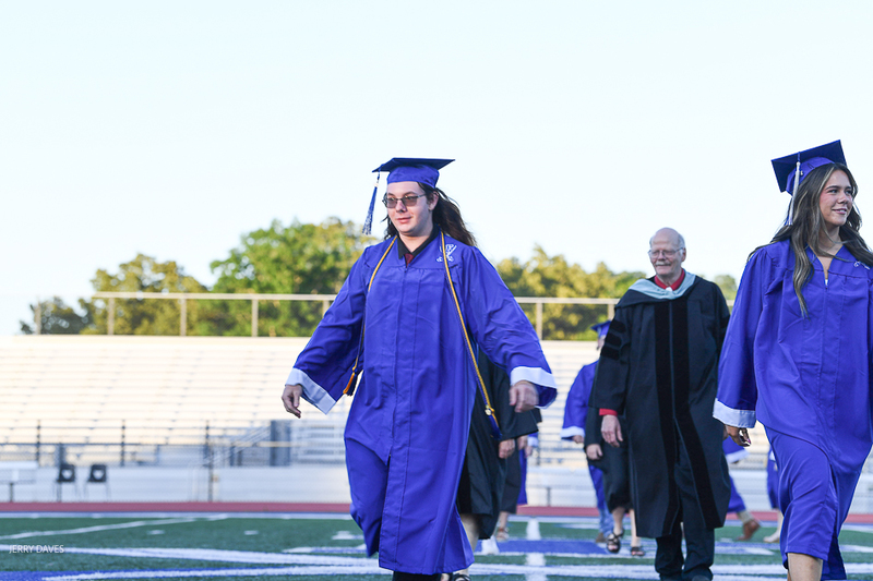 FCGrad250194.jpg