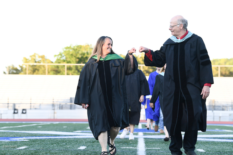 FCGrad250195.jpg