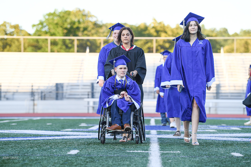 FCGrad250236.jpg