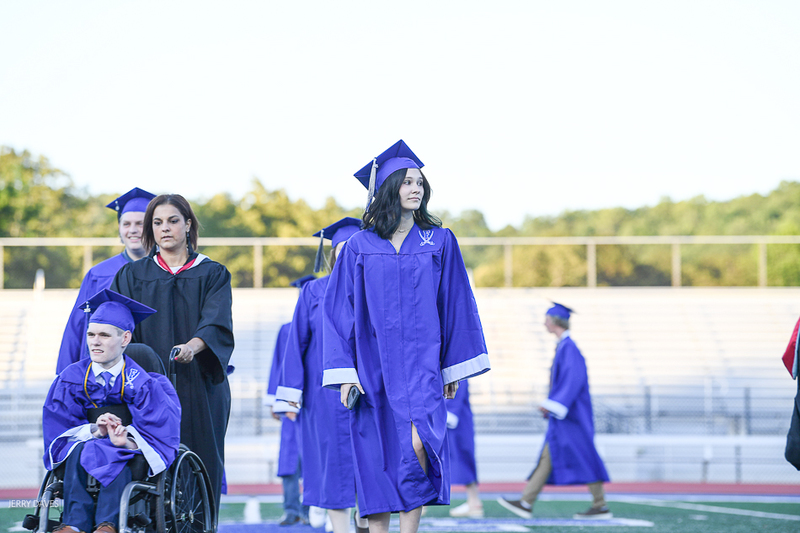 FCGrad250238.jpg