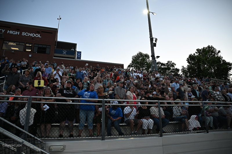 FCGrad250269.jpg