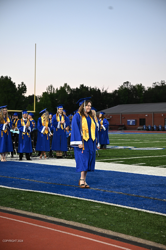 FCGrad250272.jpg