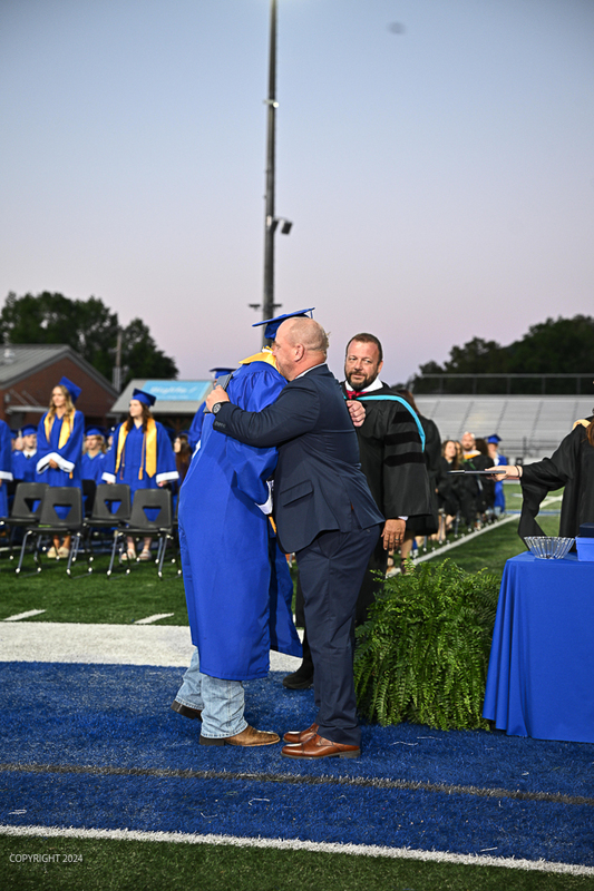 FCGrad250279.jpg