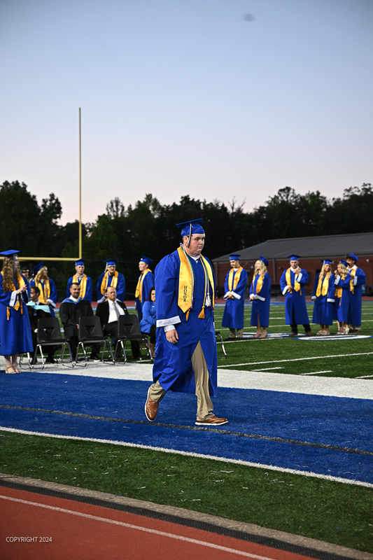 FCGrad250289.jpg