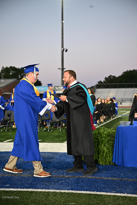 FCGrad250290.jpg