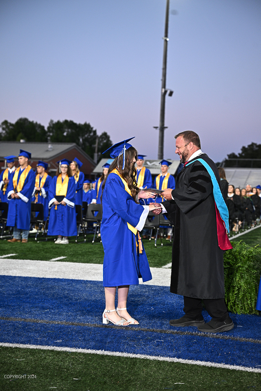 FCGrad250304.jpg