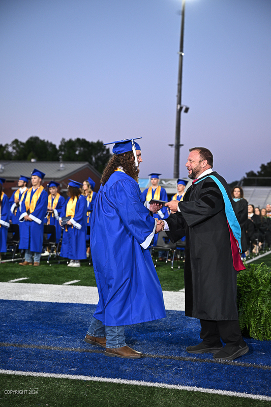 FCGrad250306.jpg