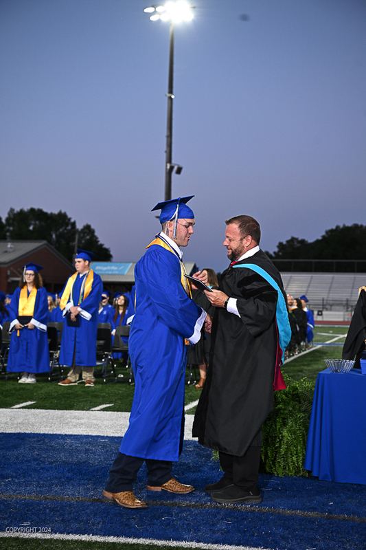 FCGrad250325.jpg