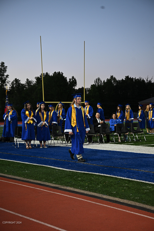 FCGrad250338.jpg