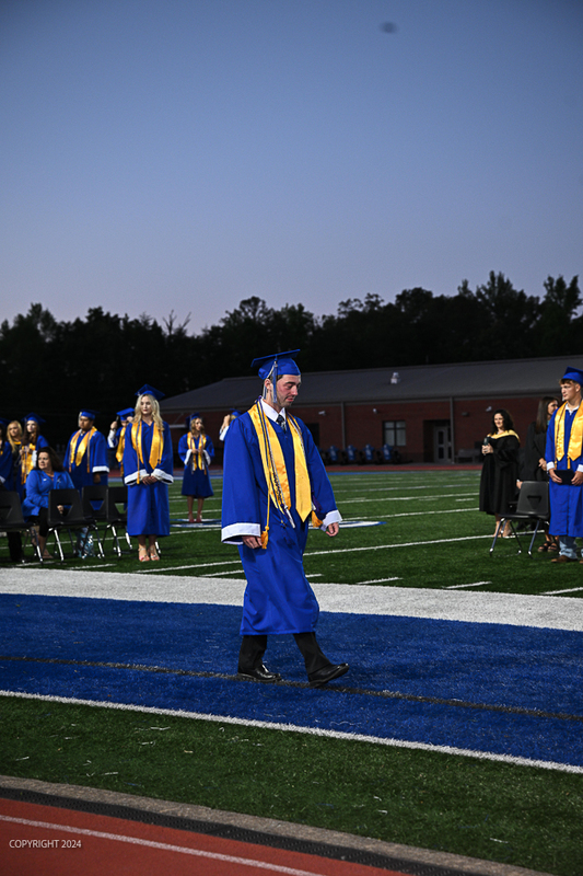 FCGrad250345.jpg