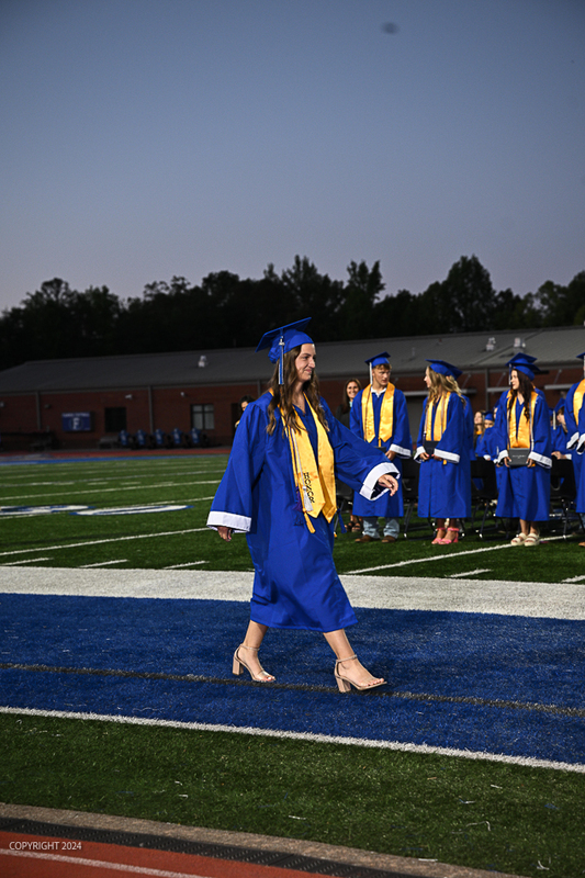 FCGrad250349.jpg
