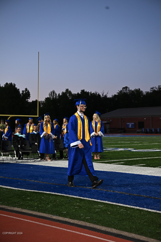 FCGrad250356.jpg
