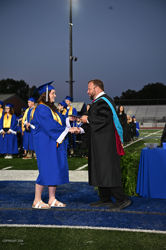 FCGrad250364.jpg