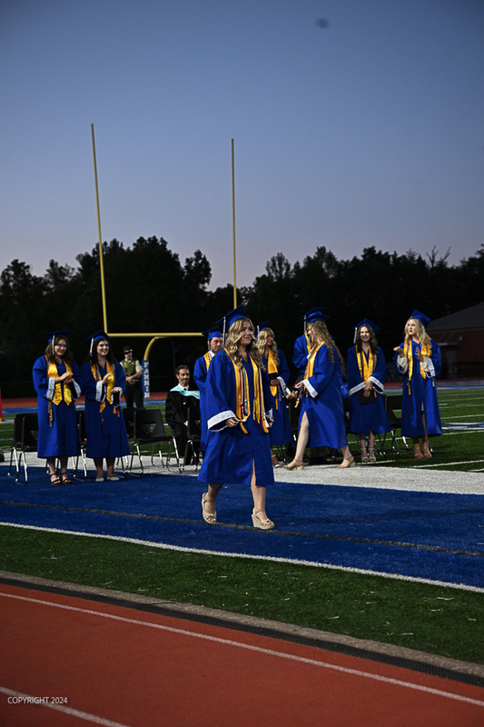 FCGrad250371.jpg
