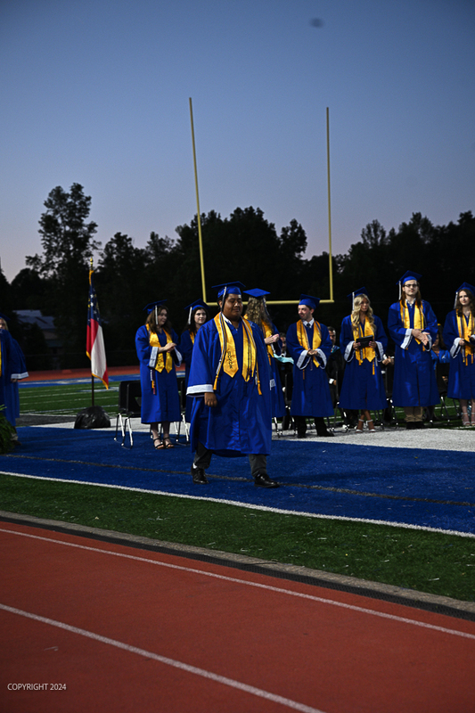 FCGrad250377.jpg