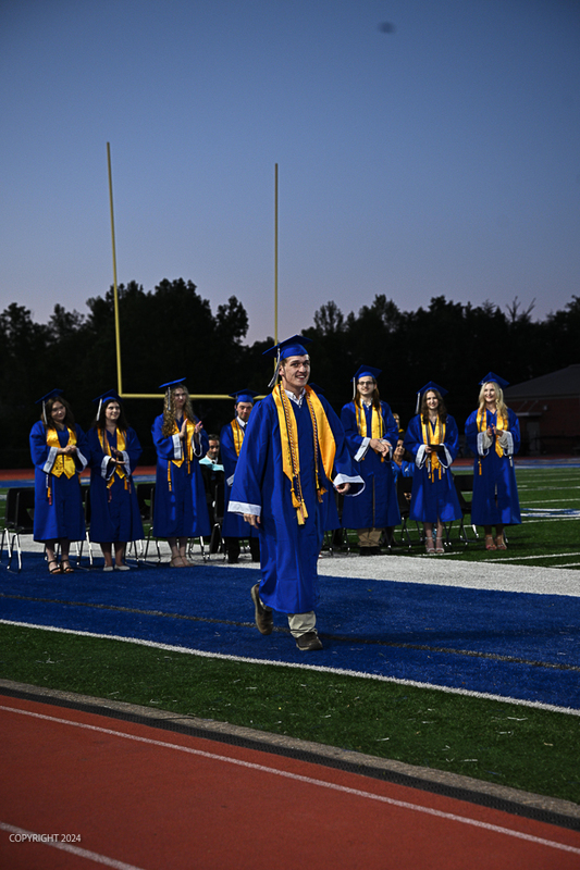 FCGrad250379.jpg