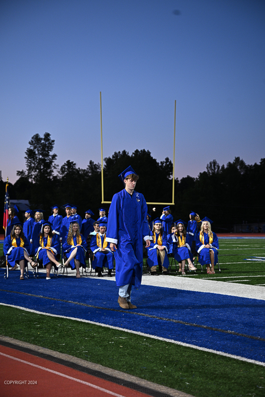 FCGrad250392.jpg
