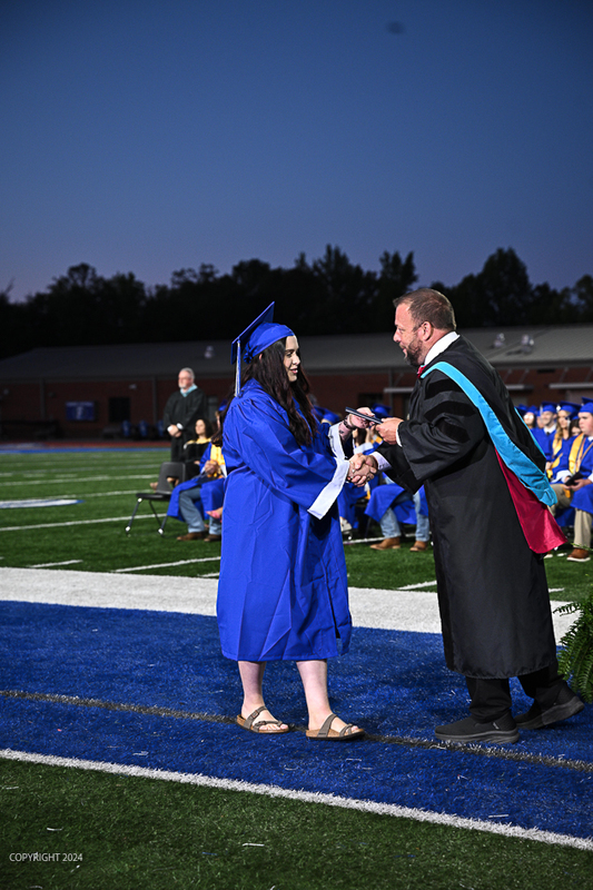 FCGrad250395.jpg