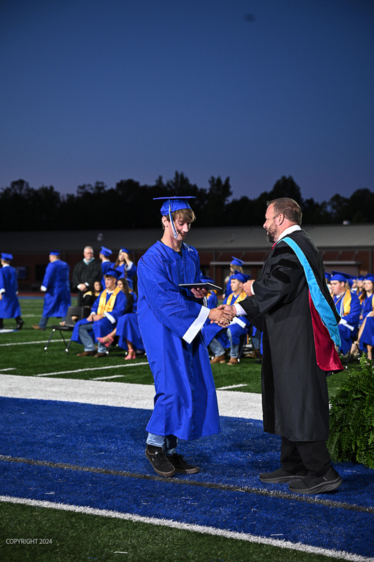 FCGrad250405.jpg