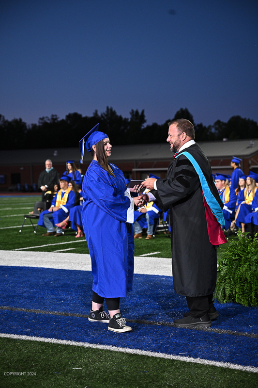 FCGrad250408.jpg