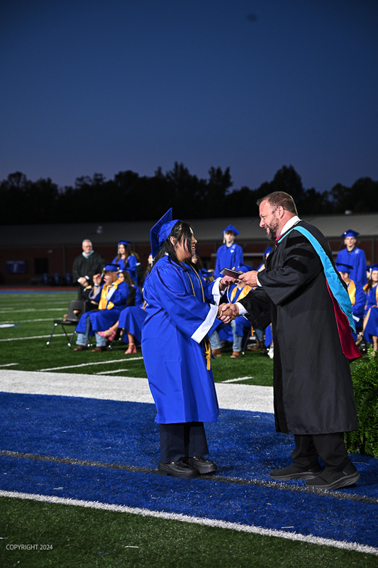 FCGrad250422.jpg