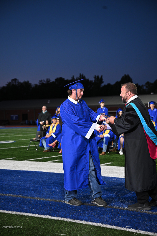 FCGrad250432.jpg