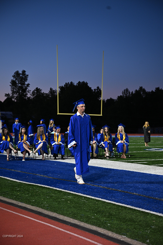 FCGrad250433.jpg