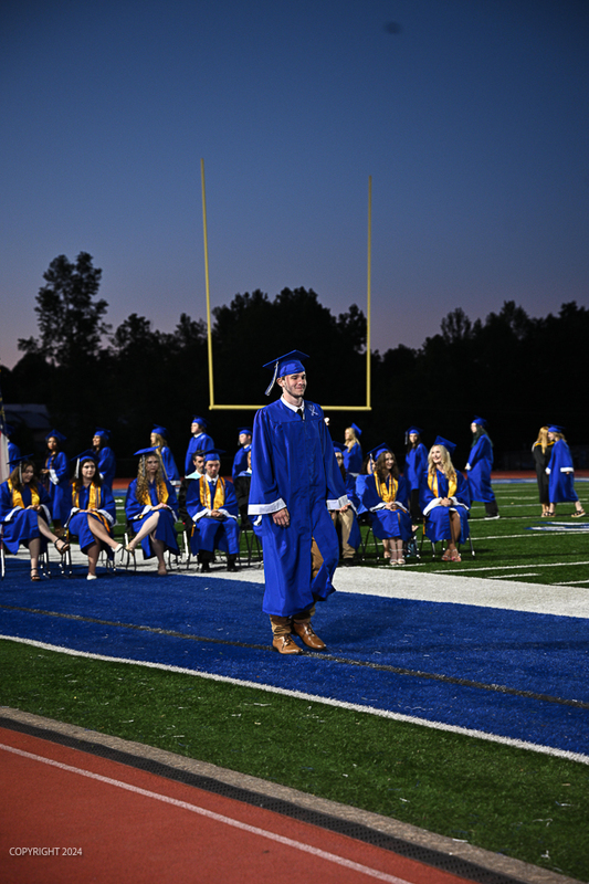 FCGrad250435.jpg