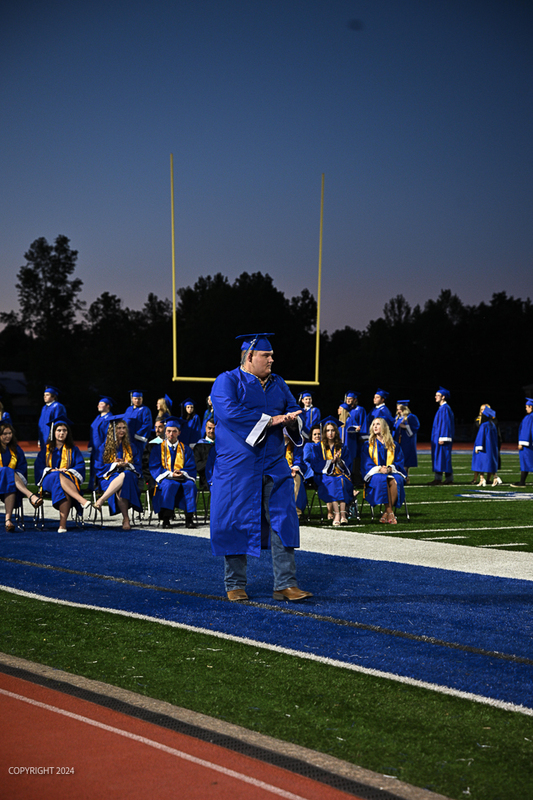 FCGrad250441.jpg
