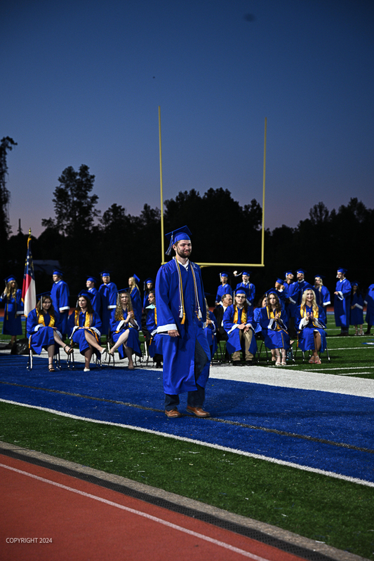 FCGrad250443.jpg