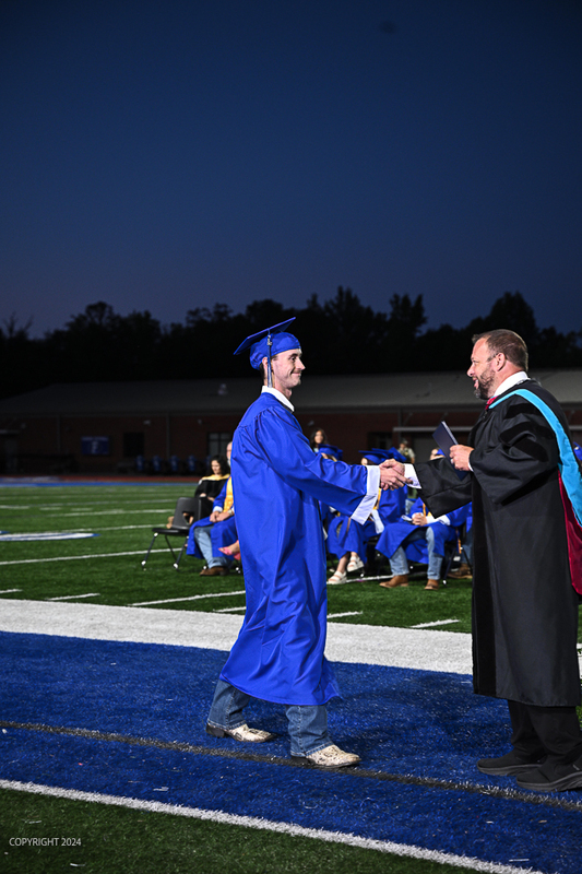 FCGrad250458.jpg