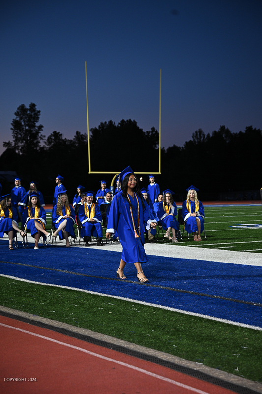 FCGrad250468.jpg