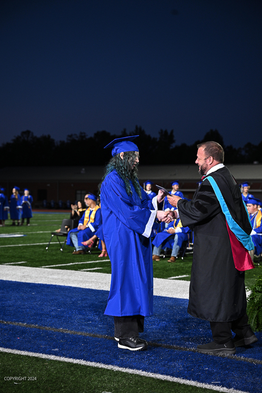 FCGrad250485.jpg