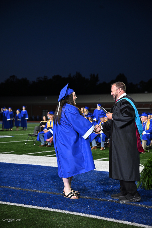 FCGrad250522.jpg