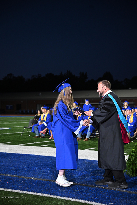 FCGrad250540.jpg