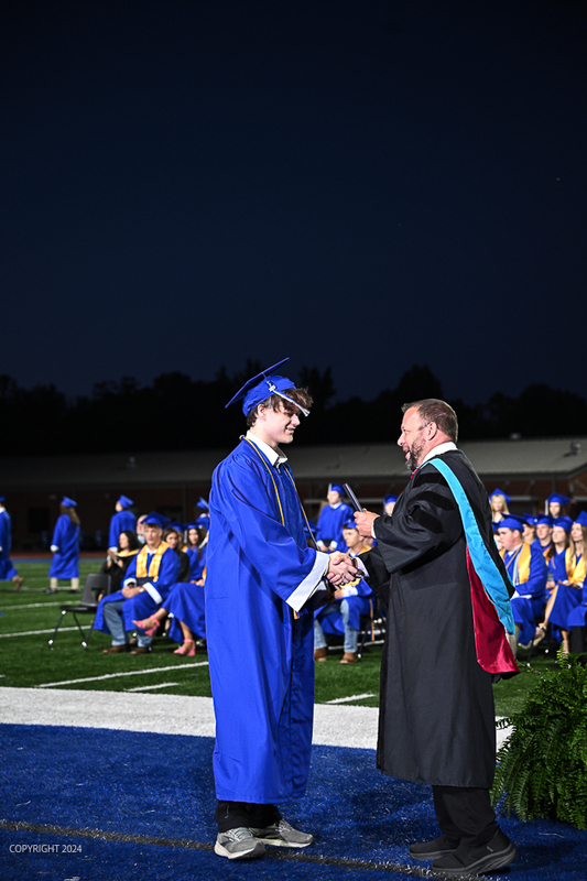 FCGrad250547.jpg
