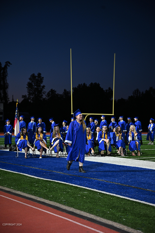 FCGrad250554.jpg