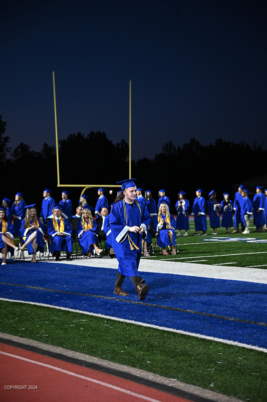 FCGrad250556.jpg
