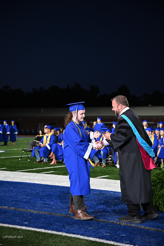 FCGrad250557.jpg