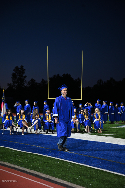 FCGrad250573.jpg