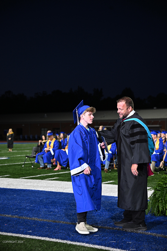 FCGrad250580.jpg
