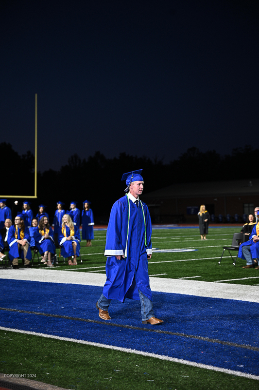 FCGrad250584.jpg