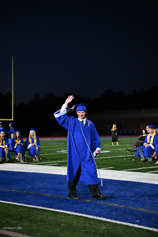 FCGrad250590.jpg