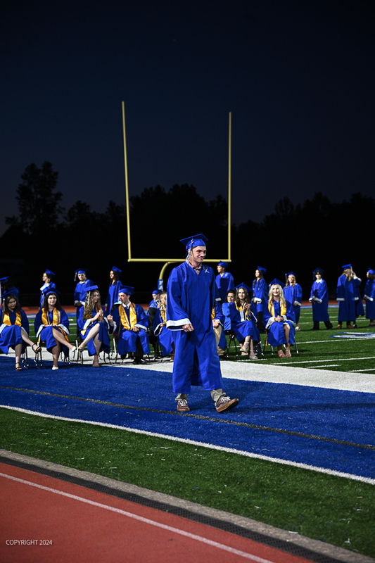 FCGrad250598.jpg