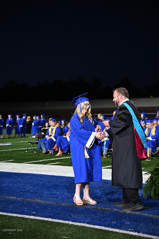 FCGrad250601.jpg