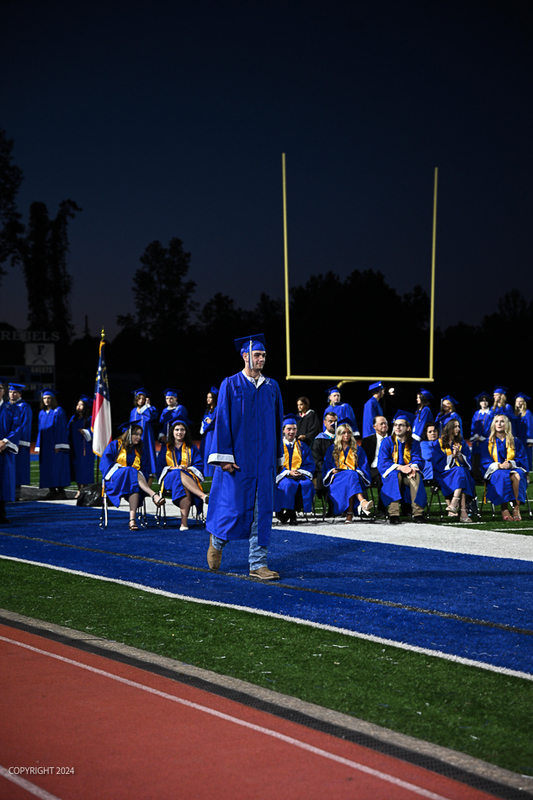 FCGrad250602.jpg