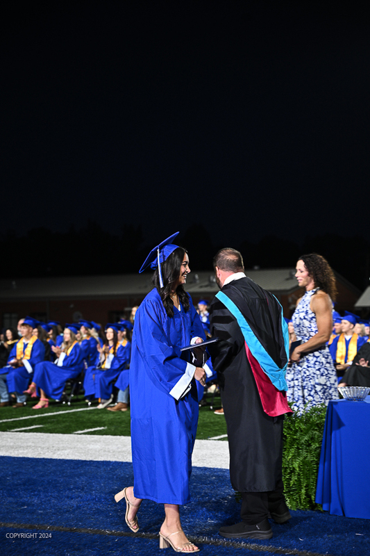 FCGrad250640.jpg